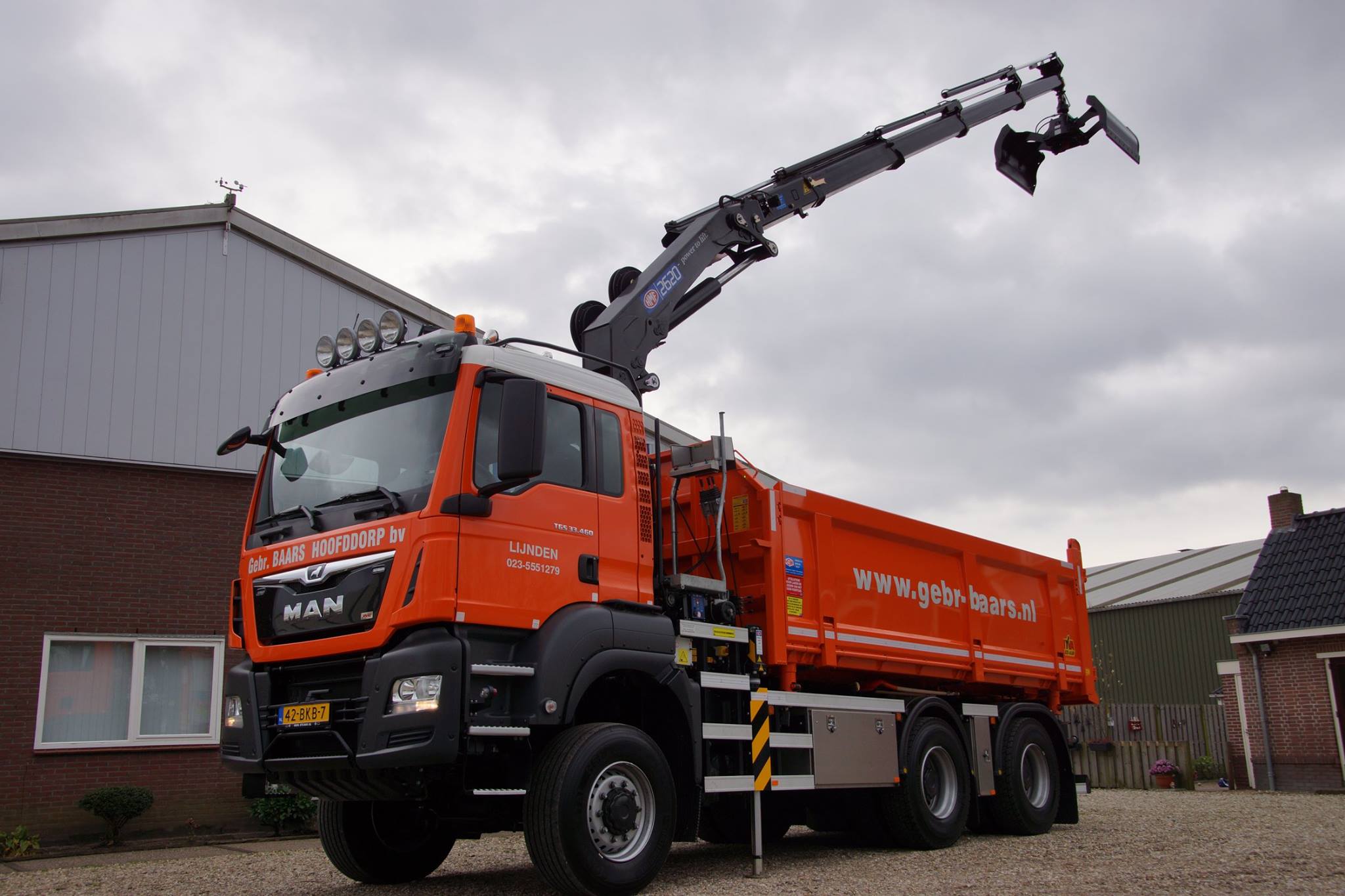 MAN 6x6 knijperwagen.jpg